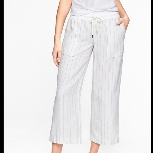 Athleta Pants - Athleta Stripe Bali Linen Crop sea side silver grey size 6